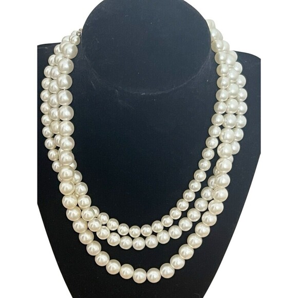 Vintage 3 Strand Faux Pearl White Necklace Silver Hardware Signed Japan 9" - Picture 2 of 5